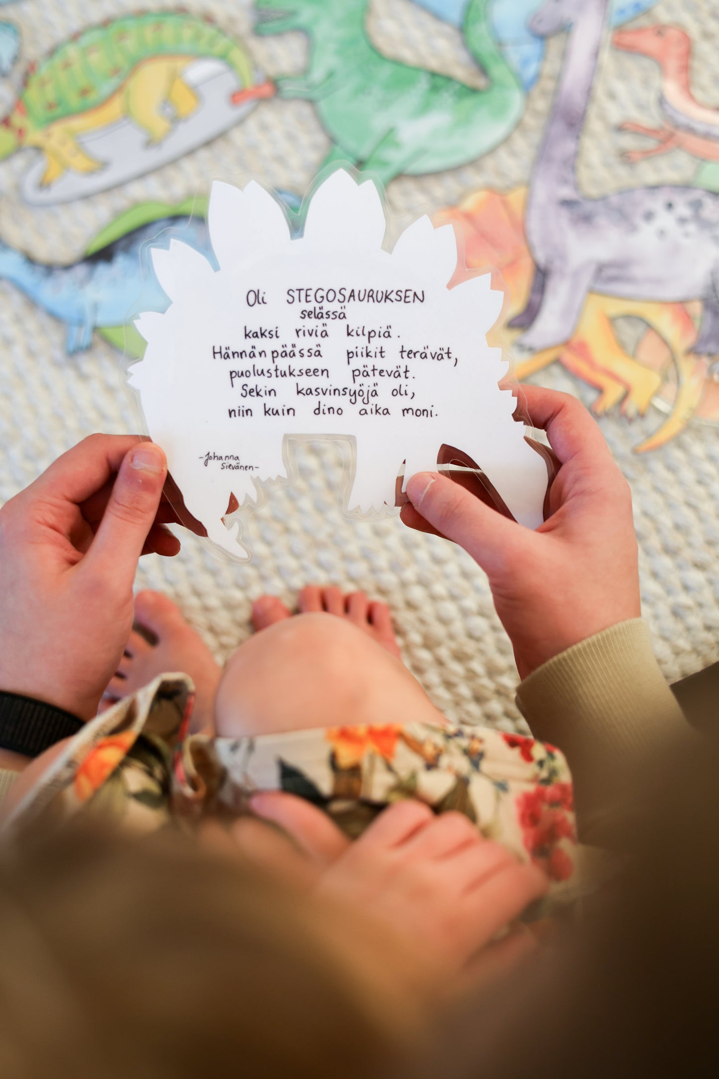 Dinojen maailma -lorukortit tiedostona